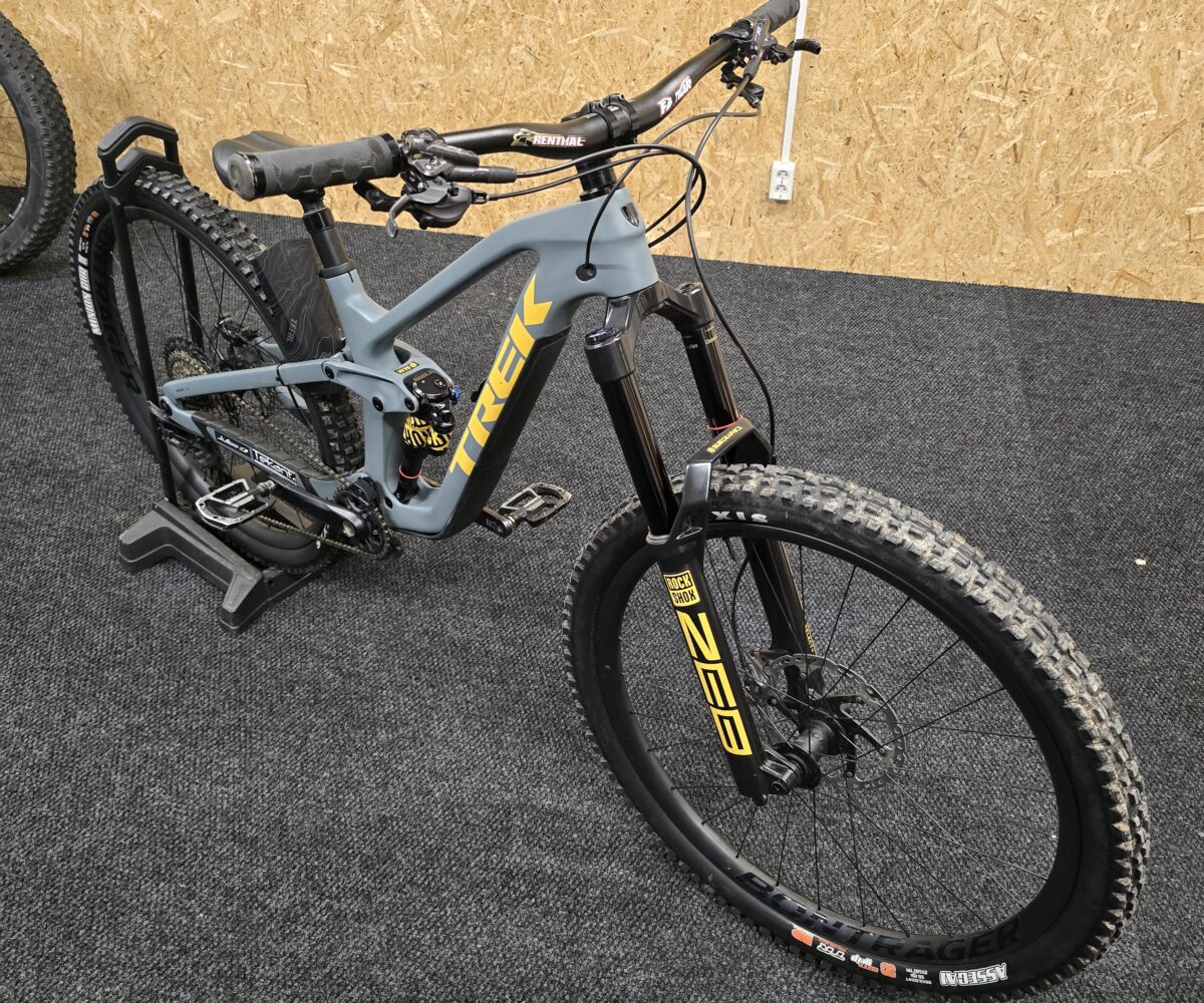 Trek Slash 9.8XT koko S - Image 3