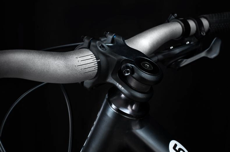 Woom OFF Air 5 24" Black - Image 2