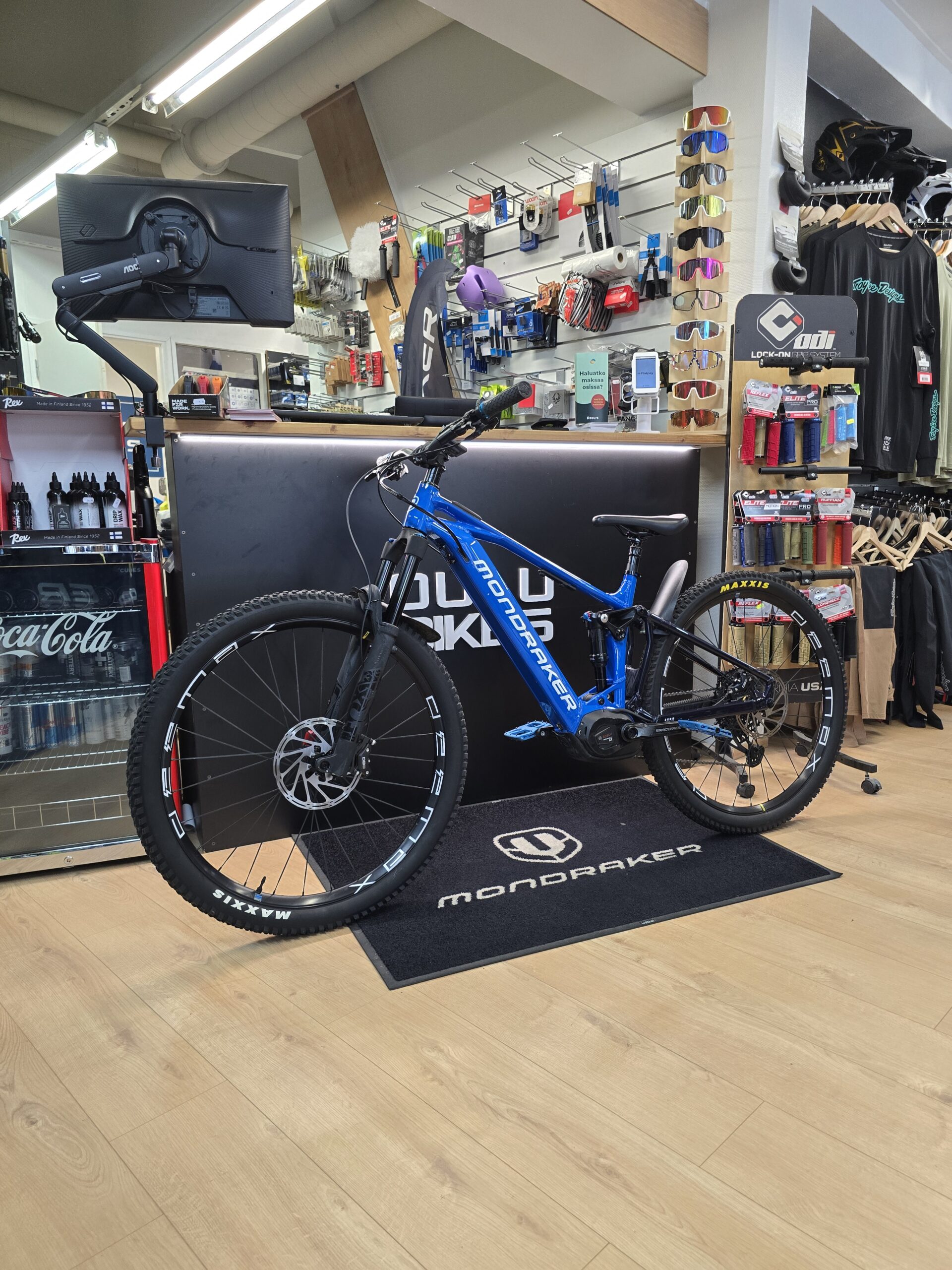 Mondraker Chaser R koko M (alv.vähennys kelpoinen)